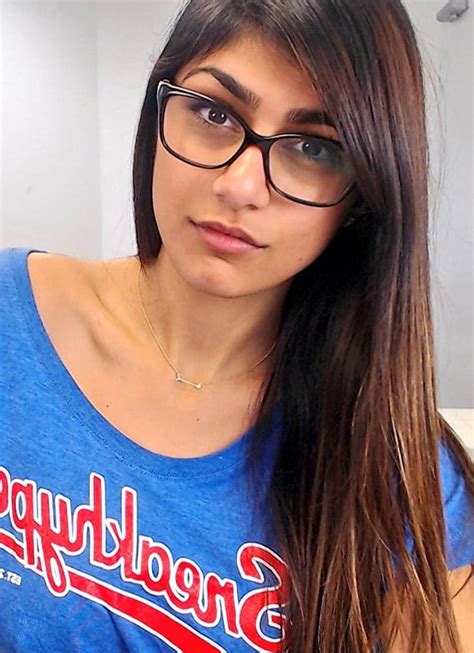 mia porn|MIA KHALIFA